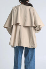 Load image into Gallery viewer, Evelyn Short Trench Jacket
