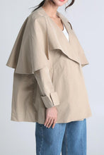 Load image into Gallery viewer, Evelyn Short Trench Jacket
