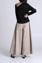 Load image into Gallery viewer, Greta Wide Leg Pants
