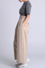 Load image into Gallery viewer, Hera Wide Legged Pants
