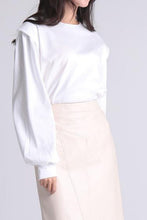 Load image into Gallery viewer, Jenna Bell Sleeved Tee
