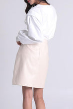 Load image into Gallery viewer, Jenna Bell Sleeved Tee
