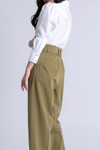 Load image into Gallery viewer, Phoebe V Neck Puff Sleeve Top
